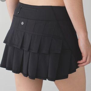 Lululemon black pace setter skirt